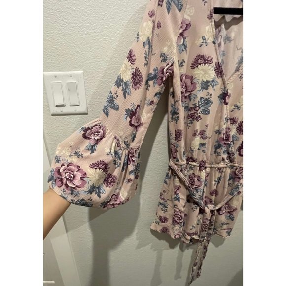 AMERICAN EAGLE Floral Bell Sleeve Romper - Picture 5 of 8